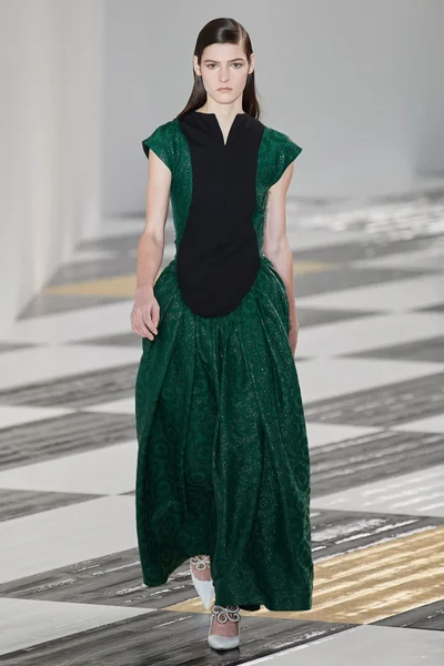 Look 1